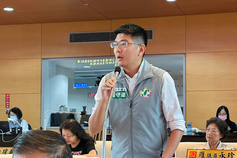 國民黨團提告5大法官枉法裁判 黃守達:護憲之路要靠台灣社會 212 國民黨團提告5大法官枉法裁判 黃守達:護憲之路要靠台灣社會 211