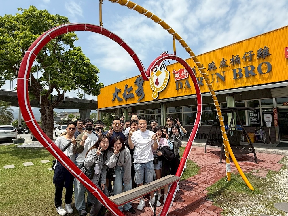 未滿30歲已是百萬年薪一族 黃國一從百貨業轉戰房仲業務 248 未滿30歲已是百萬年薪一族 黃國一從百貨業轉戰房仲業務 247