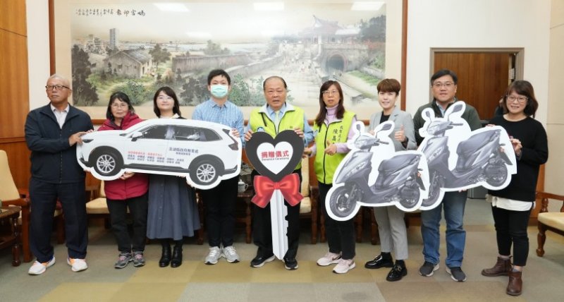 善心人士捐贈服務專車及機車　助力澎湖特殊教育專業服務