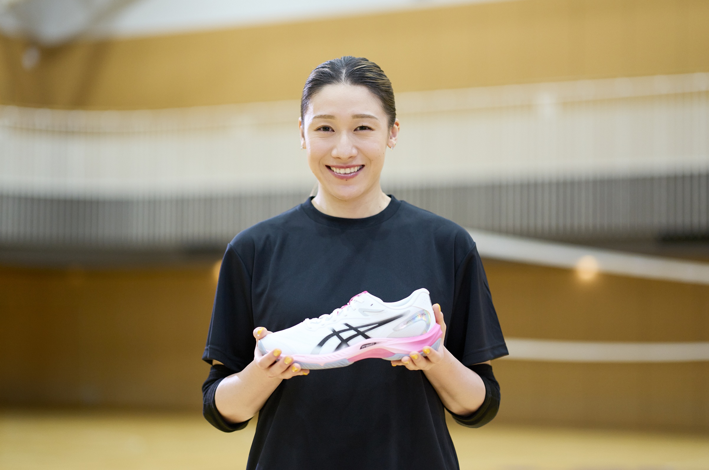 《看裝備》日本職業排球選手石川真佑加入TEAM ASICS 實著戰靴V-SWIFT FF 5 攜手推廣排球運動