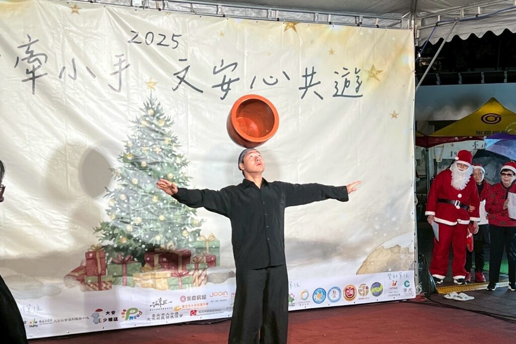 公益單位齊聚東區 陪大家過聖誕 46 MEITU 20251227 141316299
