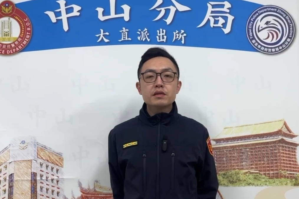 醉男捷運滋事 捷運員工警察合力制服送辦 52 MEITU 20251227 193322777
