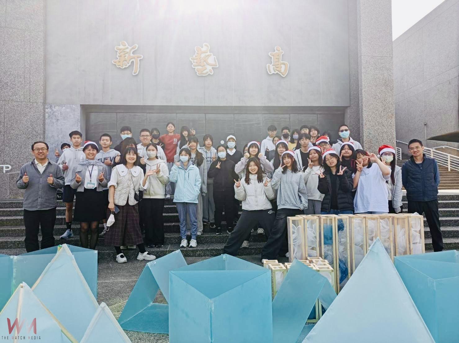 國立新港藝術高中師生共創新媒體藝術裝置,參與「320+1嘉義市城市博覽會」B2 主題展區「宜居城市」。(圖/新港藝術高中提供)