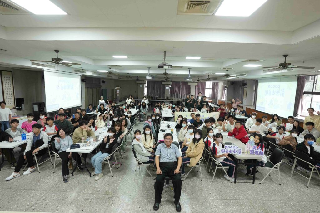 人權故事車前進雲林斗六高中 蔡財源前輩以生命故事向學生講述自由的代價 44 7 8 1024x683 1