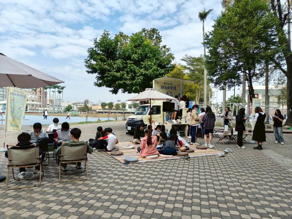 人權故事車前進雲林斗六高中 蔡財源前輩以生命故事向學生講述自由的代價 46 9 9 1024x768 1