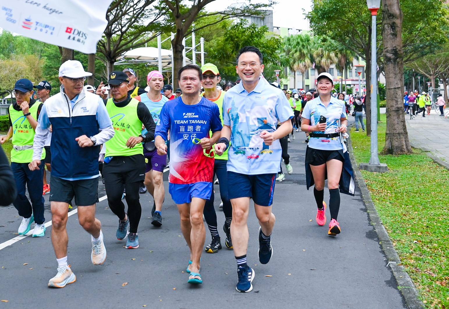 盲人環台路跑桃園登場 蘇俊賓陪跑傳遞運動平權精神 438305