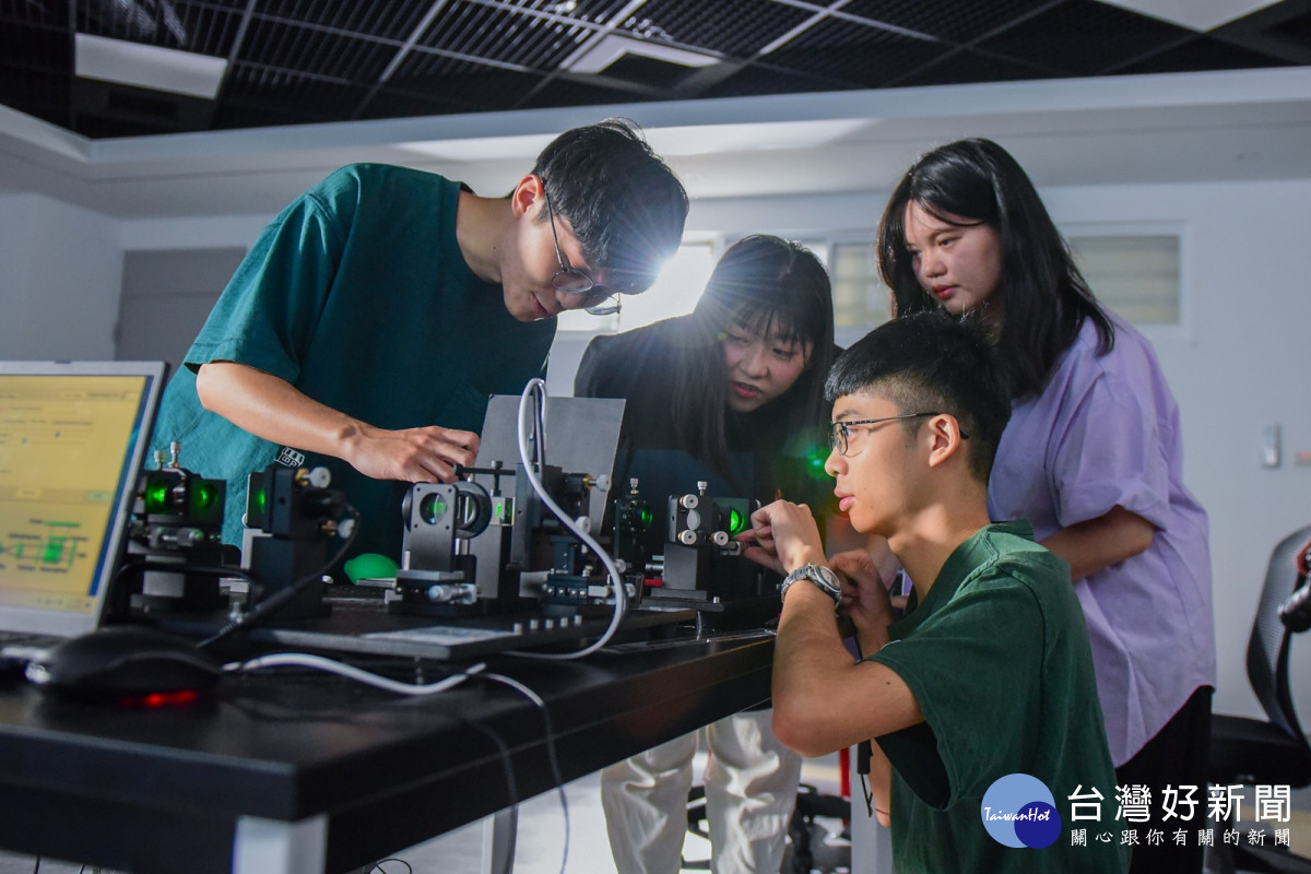 中原大學持續投入教研資源，強化科學研究與人才培育，學士班新生註冊率連續六年100%。<br /><br /> <br /><br /> 
