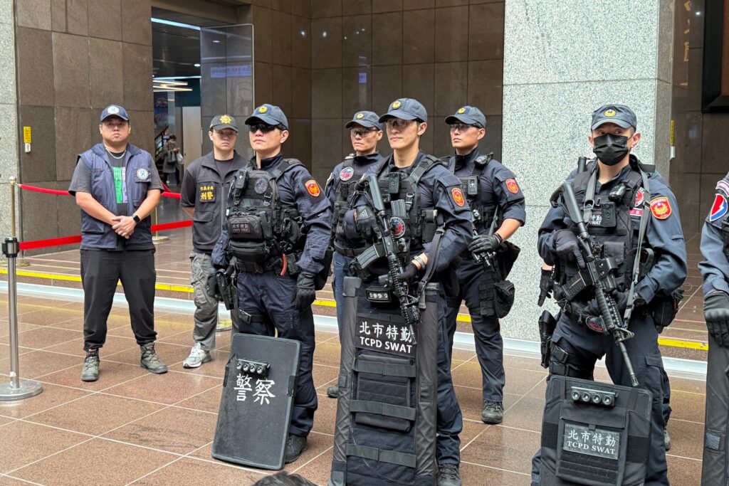臺北最High新年城─2026跨年晚會 信義分局全面提升維安層級 確保市民安全 32 %E4%B8%89 34