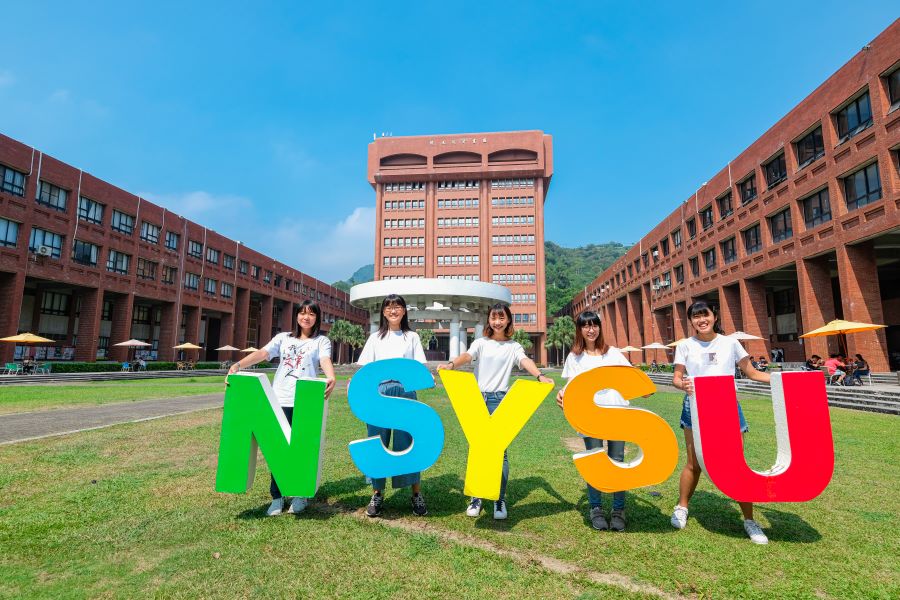 ▲自114學年度起,國立中山大學全面實施16週新制,學生將迎來首個長達58天的寒假。為此學校推出彈性課程,學生可自主學習並修得微學分。