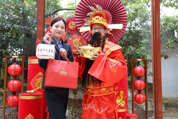 農曆春節入住阿里山賓館「Win -Win森林密馬」福袋大放送 櫻花主題房優惠中