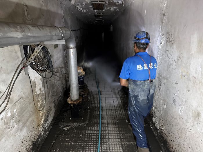 新北廢棄地下道秒變滯洪池 防洪戰力累計891噸 59 《圖說》滯洪池內抽水機組,強降雨時可迅速收納地表逕流並在雨後排出。〈水利局提供〉