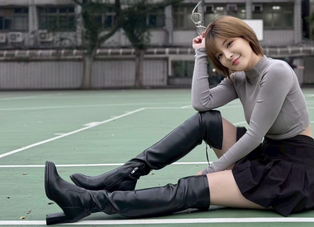 曾陷憂鬱低谷如今站上講台 孟慶而對學生喊話:不相信自己,做不出好作品 32 %E4%B8%8B%E5%8D%884.27 2025 12 30%E7%9A%84%E5%BD%B1%E5%83%8F