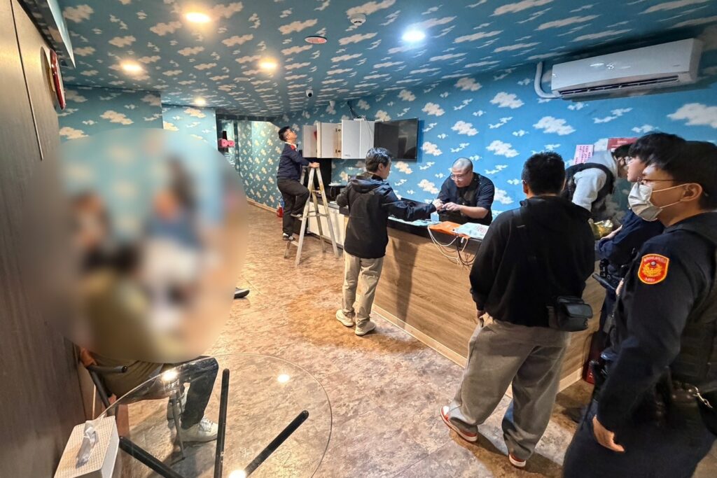 中山警強力掃蕩色情不法 違法養生館鄰近校園遭斷水斷電 33 MEITU 20251231 113949217