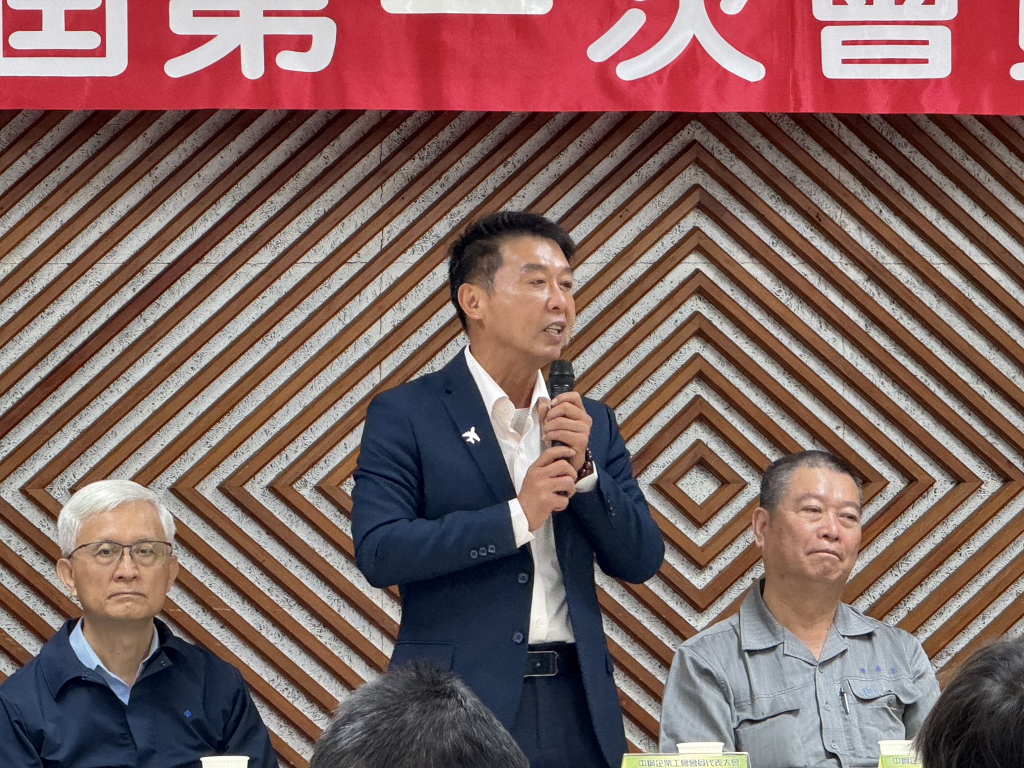後來居上!許智傑:民調並列第一,並已經進入「黃金交叉」