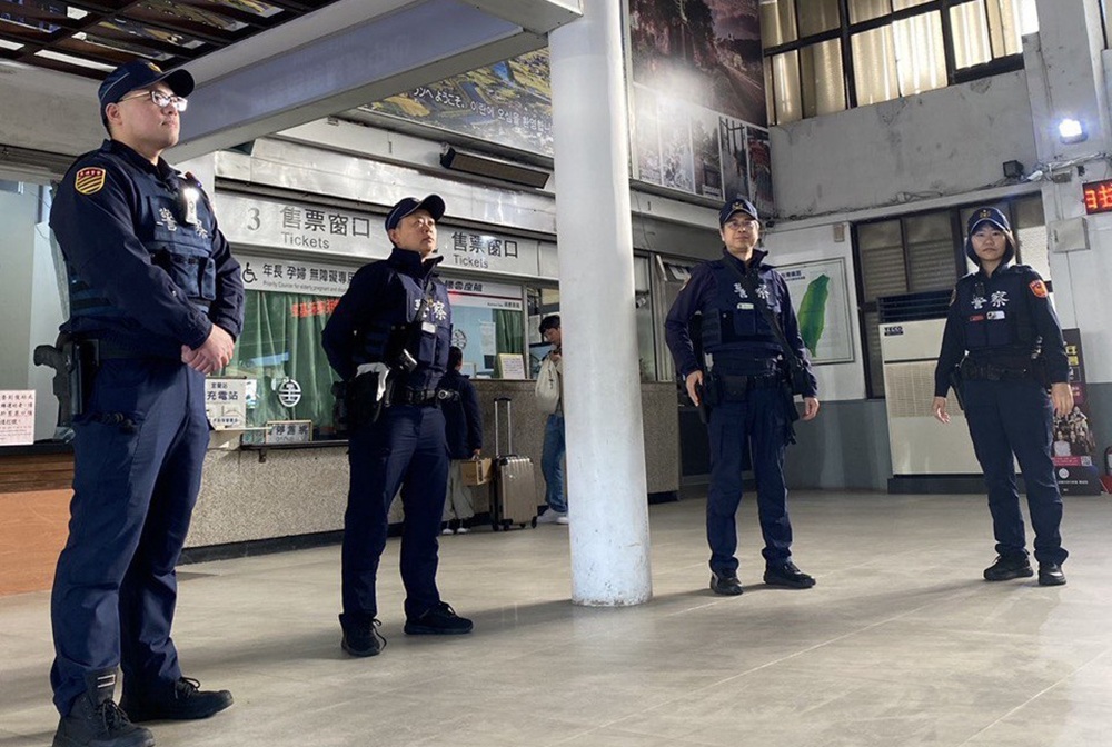鐵警動員台高鐵替代役及志工 強化跨年元旦疏運安全 226 cnews204251231a07