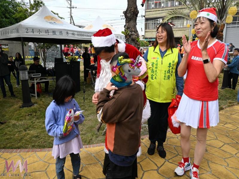 北口村歲末音樂會熱鬧登場 許淑卿村長攜手鄉親共享聖誕溫暖 - https://www.watchmedia01.com
