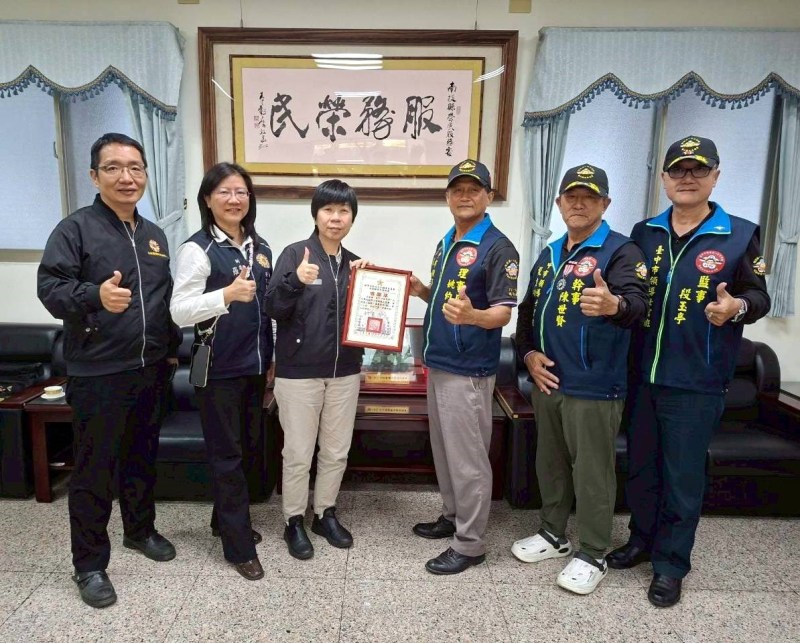 軍校校友情繫南投縣榮民眷寒冬親送物資傳遞社會溫暖 - https://www.watchmedia01.com