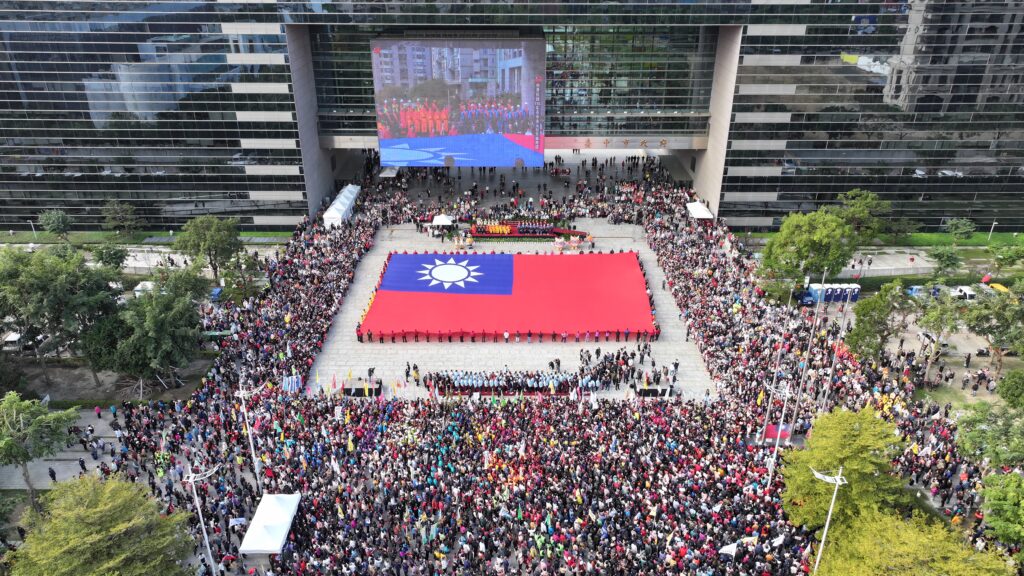 主持台中元旦升旗典禮 盧秀燕:任期最後一年全力以赴 22 %E5%85%83%E6%97%A6%E5%8D%87%E6%97%97%E5%85%B8%E7%A6%AE