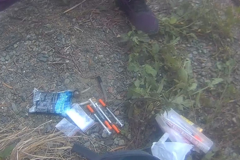 潛入農舍涉竊被地主制伏 南投警逮人查獲海洛因等毒品 247 cnews204260102a07