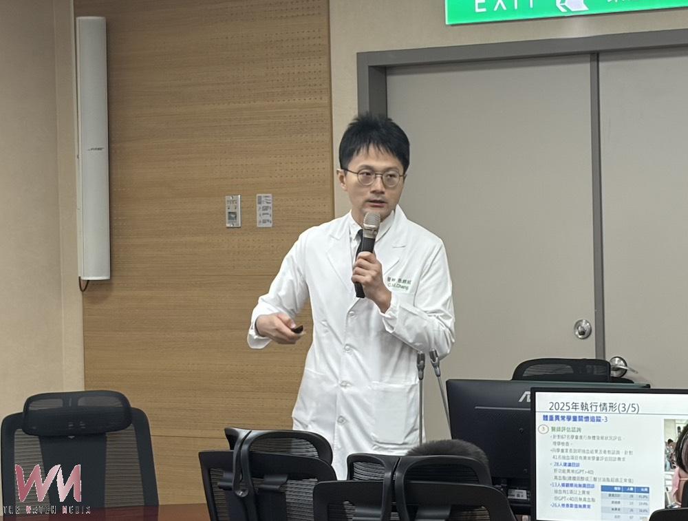 兒科張經旼醫師指出，指導孩子記錄三餐與運動，將「減重」轉化為「健康的自我管理能力」，學童整體平均 BMI 改善率達 71.8%。（圖/記者陳惲朋攝）