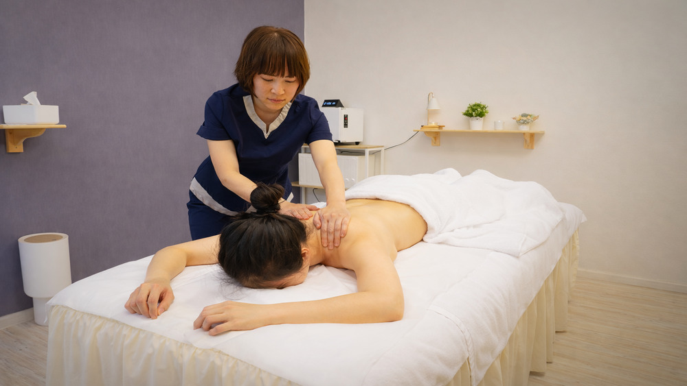 長時間久坐與壓力累積：身體保養意識成為現代女性關注重點