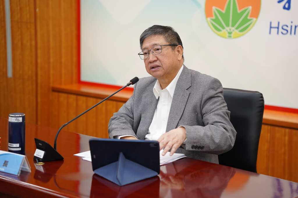 ▲新竹縣長楊文科重視母語傳承，在主管會報宣佈今年開辦台語認證獎勵金。