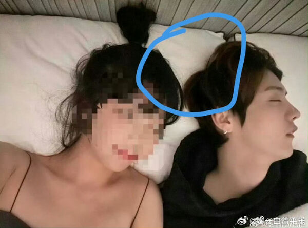 司曉迪自爆和鹿晗的私密照。（圖／翻攝微博）