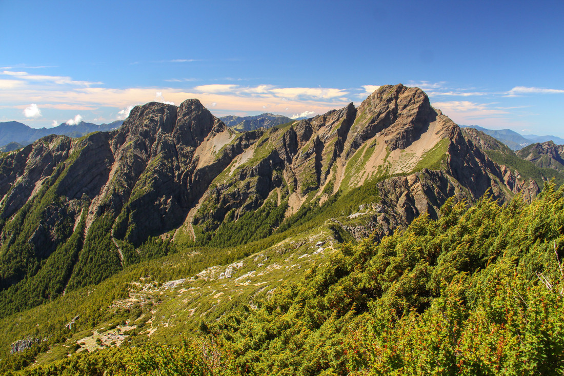 玉山為東北亞最高峰。（玉管處提供）<br /><br /> <br /><br /> 