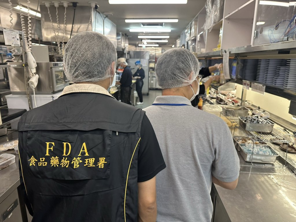 吃美食也要看標示!食藥署稽查 丸龜製麵基隆店因「重組肉警語漏標」挨罰