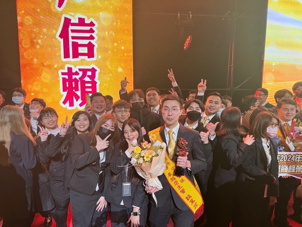 不想被收入天花板限制　28歲朱恩緯轉戰永慶房屋拚出千萬業績 233