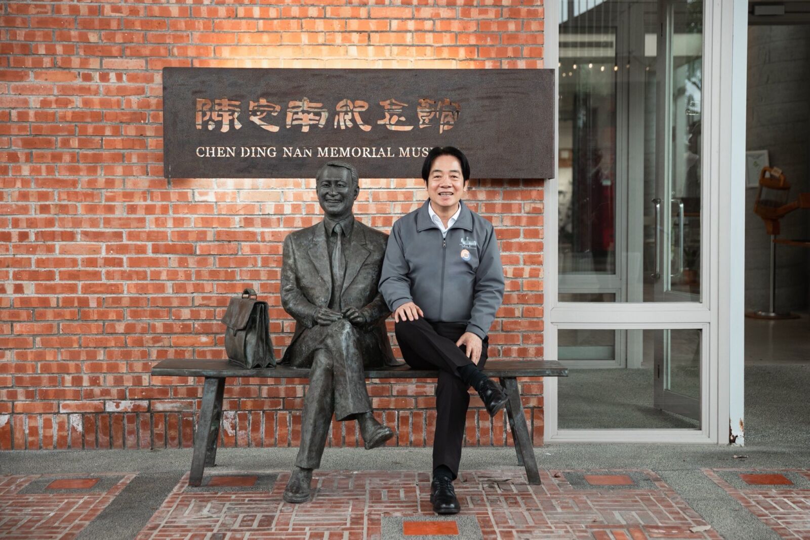 【胡文琦專欄】新年新氣象 賴總統何不試試? 230 【胡文琦專欄】新年新氣象 賴總統何不試試? 229