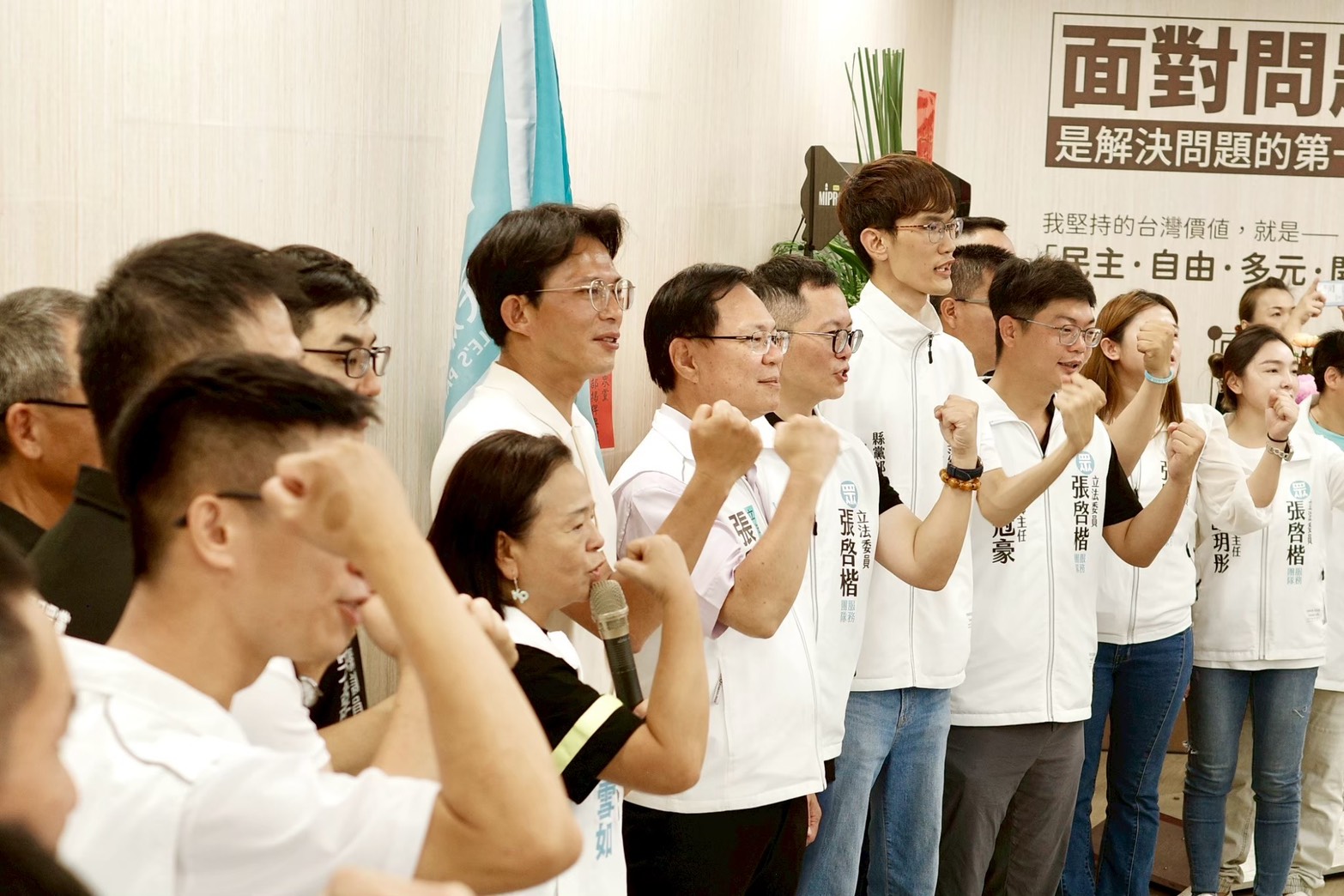 黃國昌辭立委衝新北市長　民眾黨呼籲陳素月比照標準