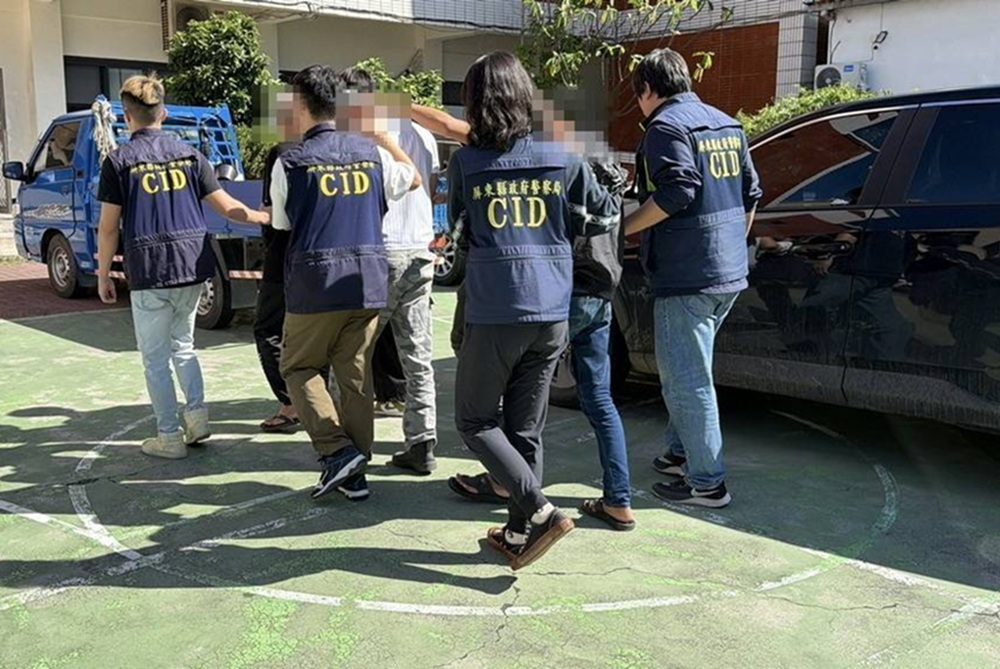 破電纜線竊盜集團 屏東警逮4人起獲毒品甲基卡西酮 197 CNEWS204260106a06