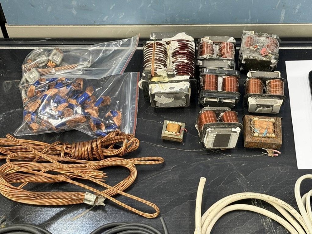 破電纜線竊盜集團 屏東警逮4人起獲毒品甲基卡西酮 198 CNEWS204260106a07