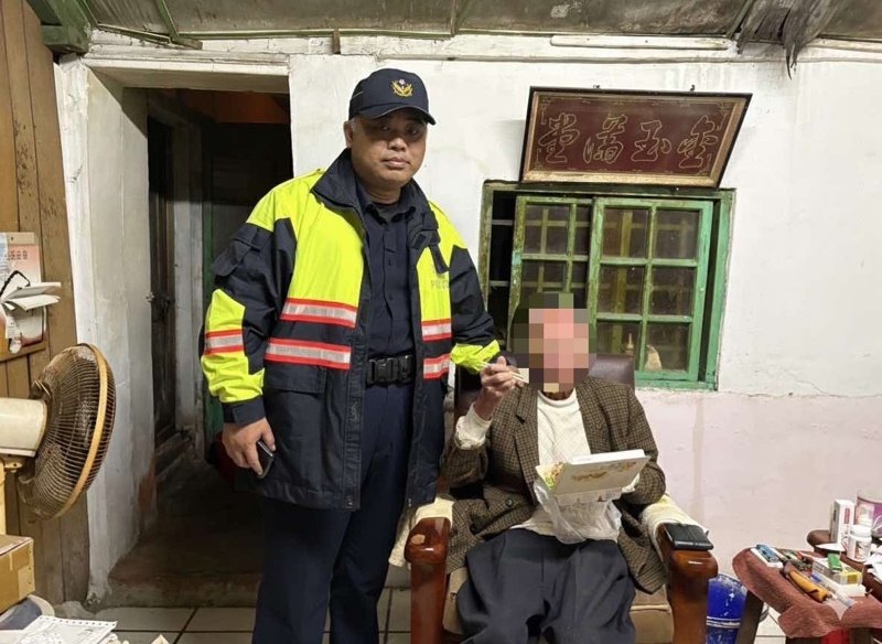 一餐的溫度  嘉義朴子警員自掏腰包暖胃也暖心