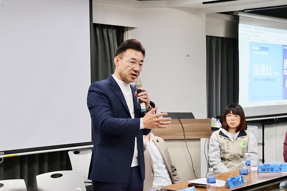 江啟臣邀醫界辦論壇擘劃施政藍圖　盧秀燕子弟兵出席做後盾 211