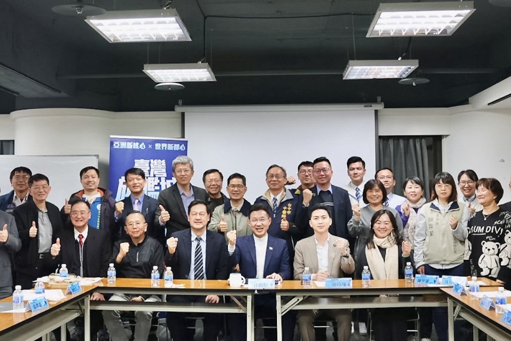 江啟臣邀醫界辦論壇擘劃施政藍圖　盧秀燕子弟兵出席做後盾 213