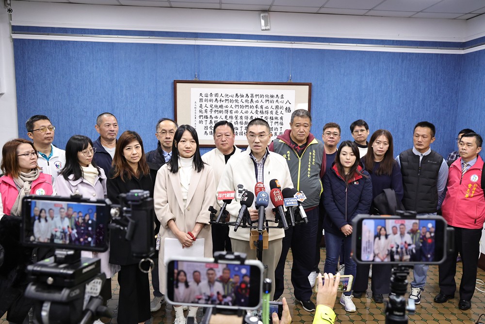 免費營養午餐上路前廣納家長意見 謝國樑:制度、食安不打折 202 免費營養午餐上路前廣納家長意見 謝國樑:制度、食安不打折 201