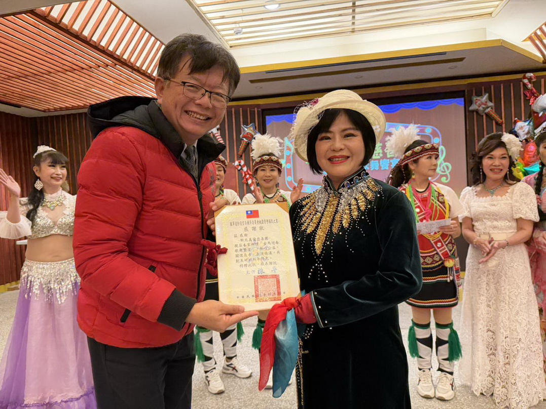 傳遞愛的力量 新北真愛慈善團歌舞傳愛 桃園榮家長輩幸福滿點 - https://www.watchmedia01.com