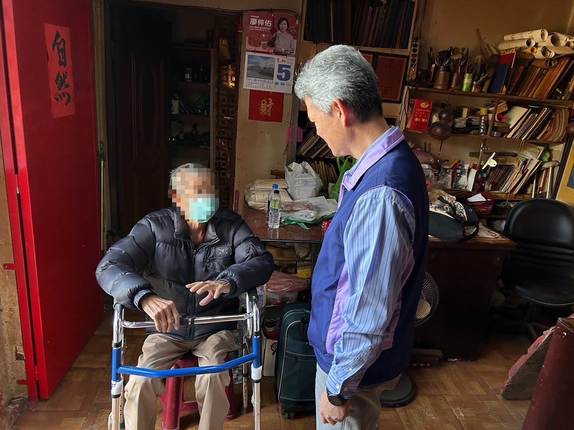 彰化分署執行案件兼顧人情　關懷82歲癌病獨居老翁 - https://www.watchmedia01.com
