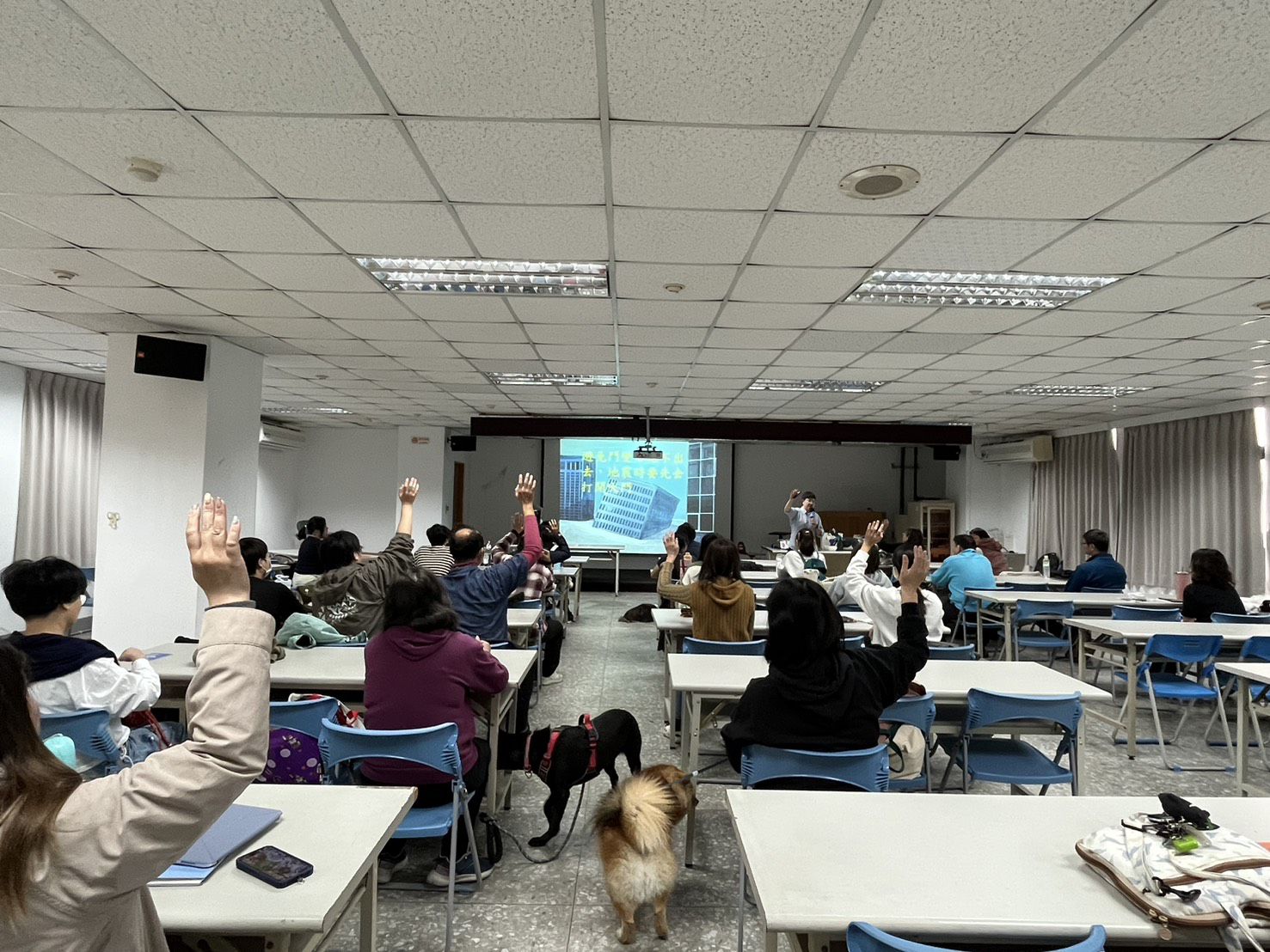 高市動保處「好伴講座」馬年首場 教您與毛孩共守家園