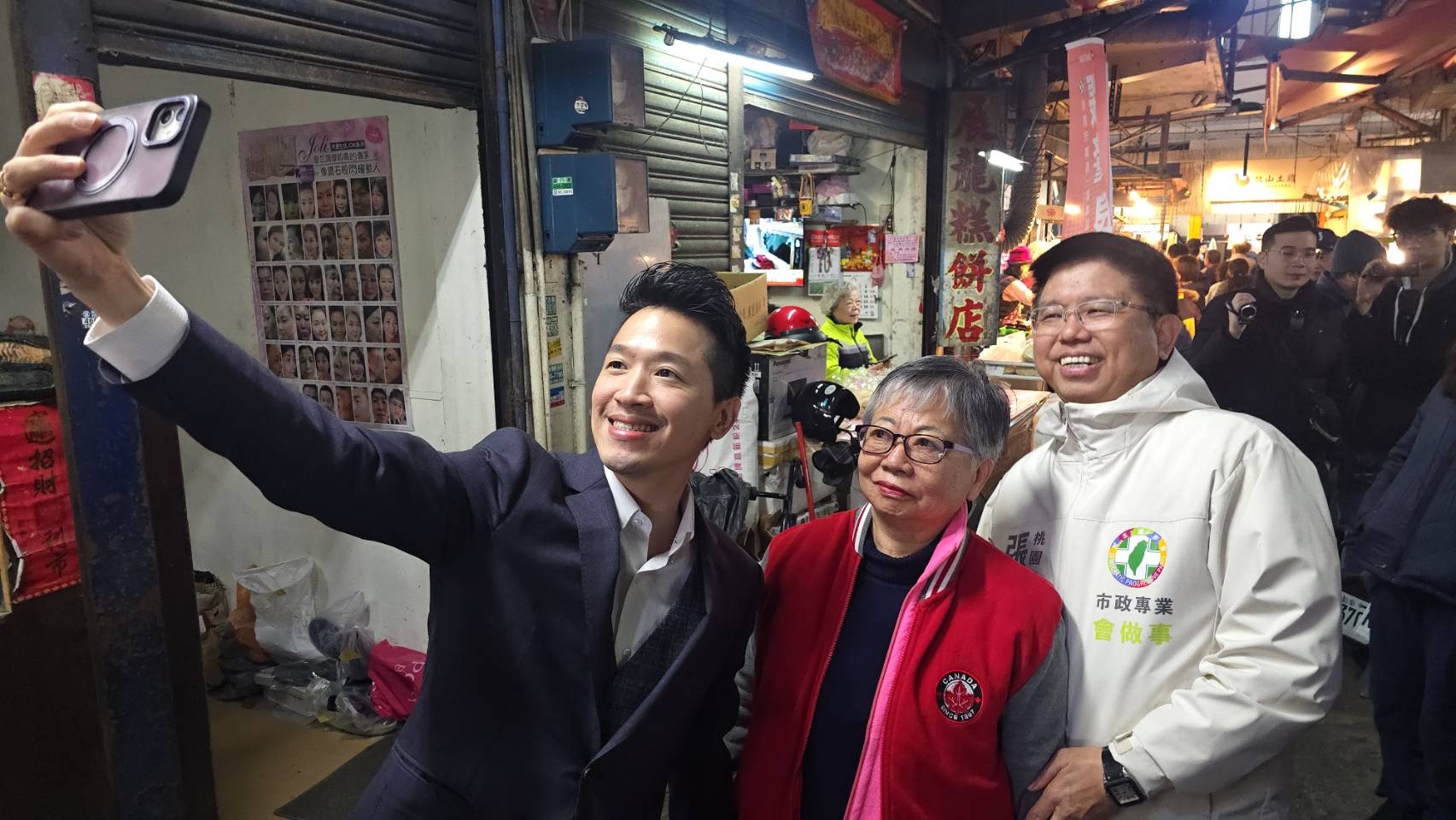 桃園市民喊「凍蒜」 何志偉罕見表態 將舞台留給孩子 何志偉現「父母官」氣勢
