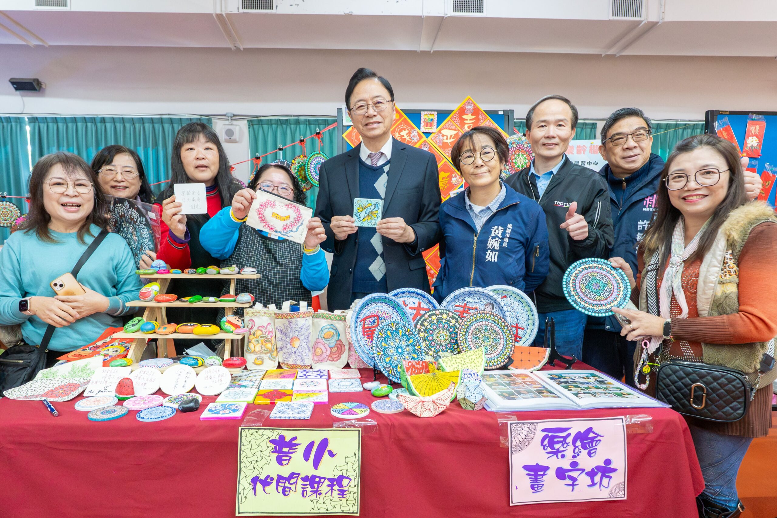 桃園樂齡學習中心展現亮眼成果 長輩登台展現不老生命力 d81a1b97 33e2 496a 85e8 ddceab5d294d scaled
