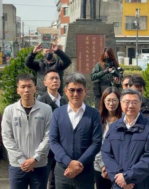 ▲立委劉建國邀卓榮泰院長、運動部長李洋視察,元長鄉並爭取1.2億建置樂活運動館。(記者劉春生攝)