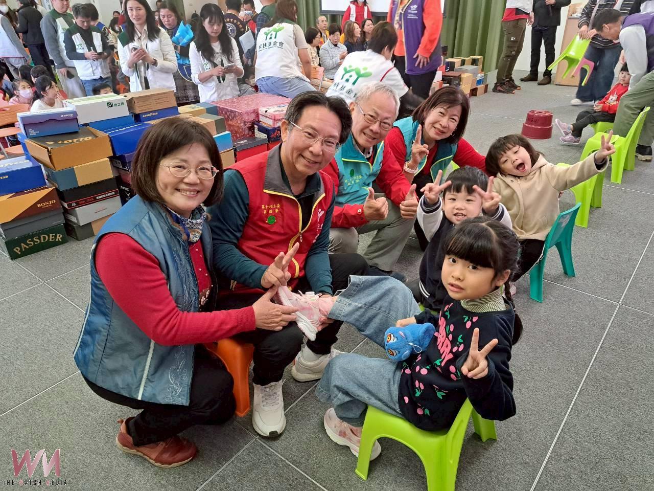 (有影片)/彰化家扶「童心鞋力」送新鞋,11年陪孩子走出自信 - https://www.watchmedia01.com