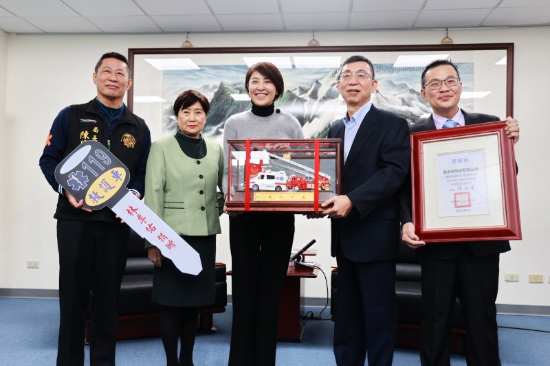 提升偏鄉緊急救援能力 鑫永銓捐贈南投3輛救護車