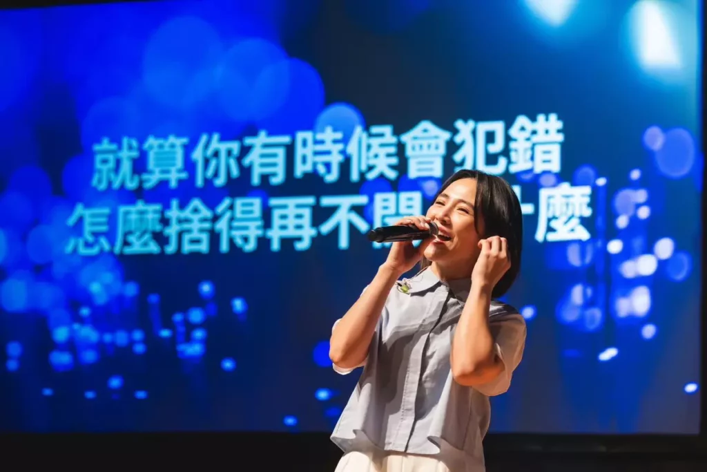 以耳熟能詳的民歌旋律結合食品安全宣導,透過音樂、互動衛生業務成果與展示