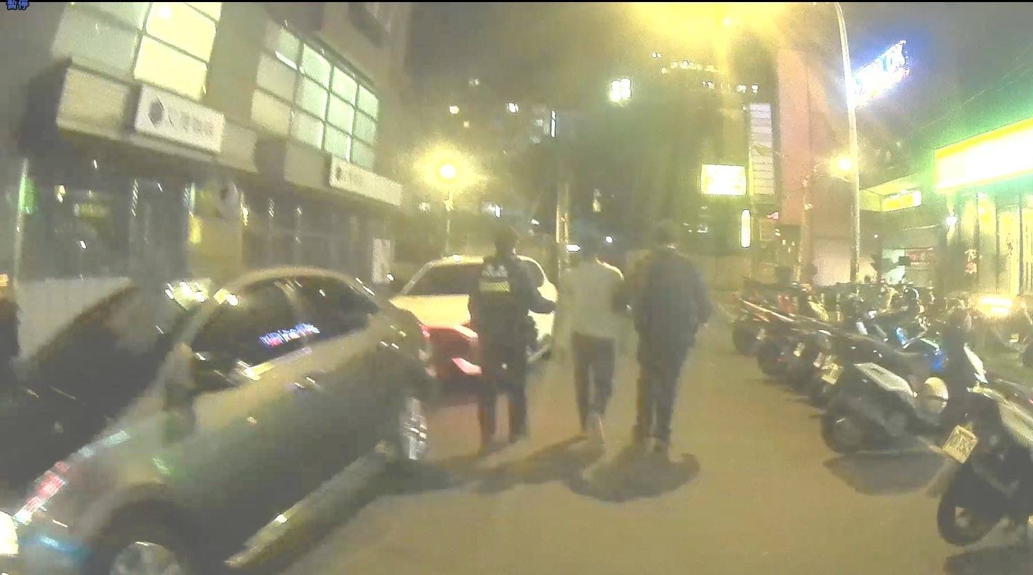 臨檢細查現破綻 桃園分局逮捕潛藏通緝失聯移工 - https://www.watchmedia01.com