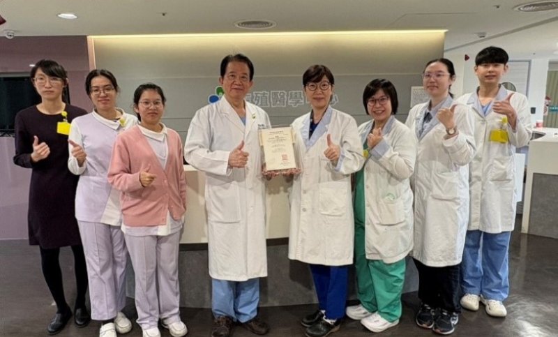 健新醫院榮獲SNQ 國家品質標章肯定 品質獲國家級驗證