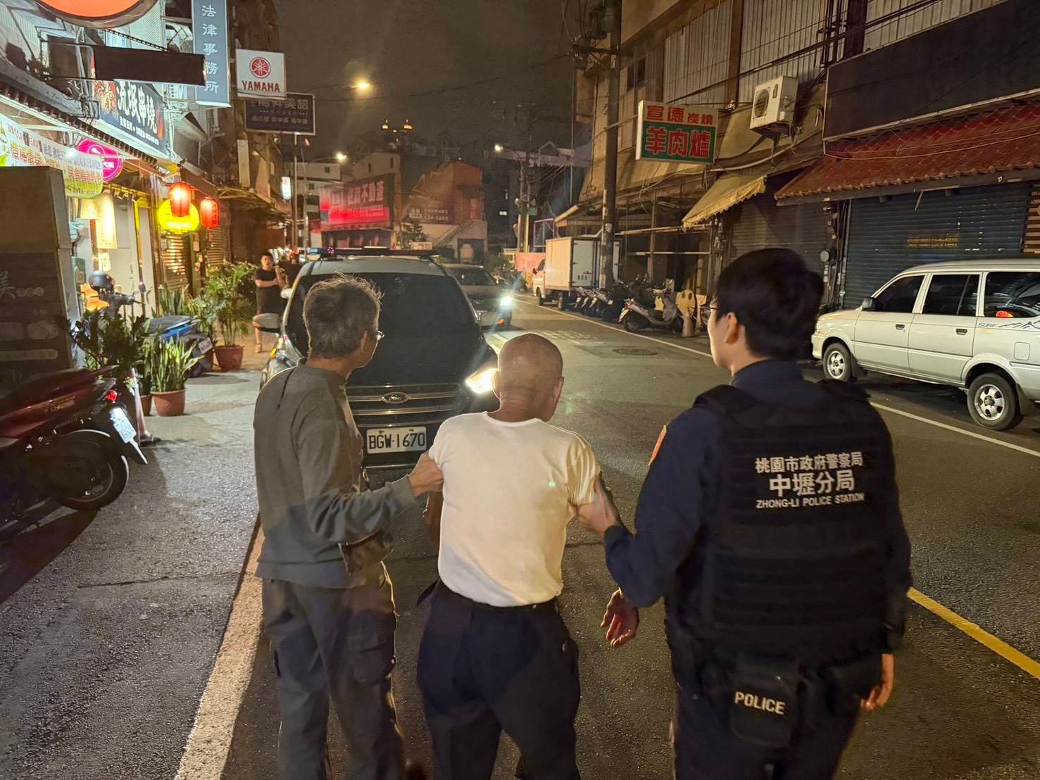 中壢失智翁迷途整天沒吃飯 警靠「1線索」找出身分助團圓 154621 4